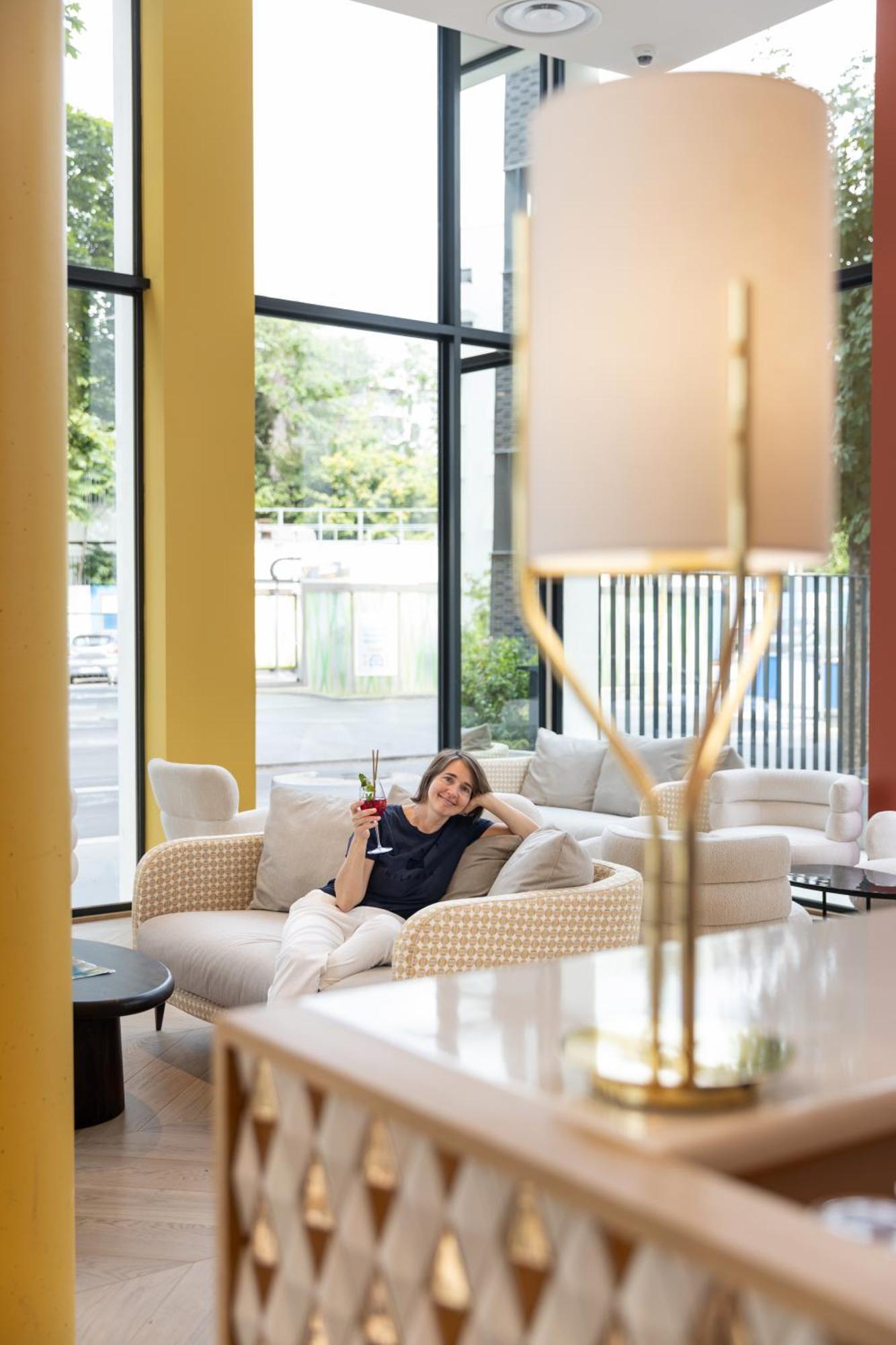 Hotel Kyriad Prestige Paris Asnieres Экстерьер фото