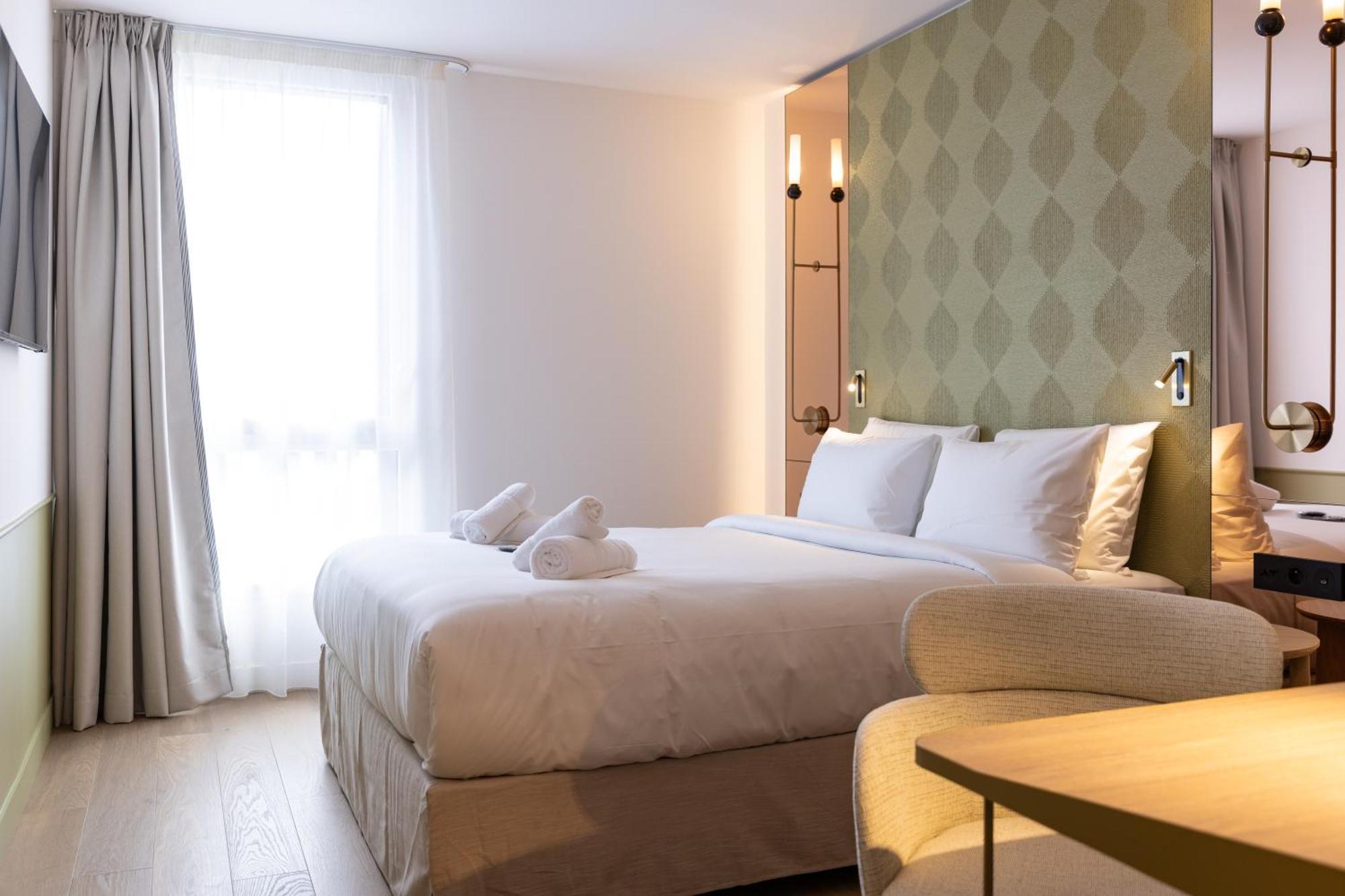 Hotel Kyriad Prestige Paris Asnieres Экстерьер фото