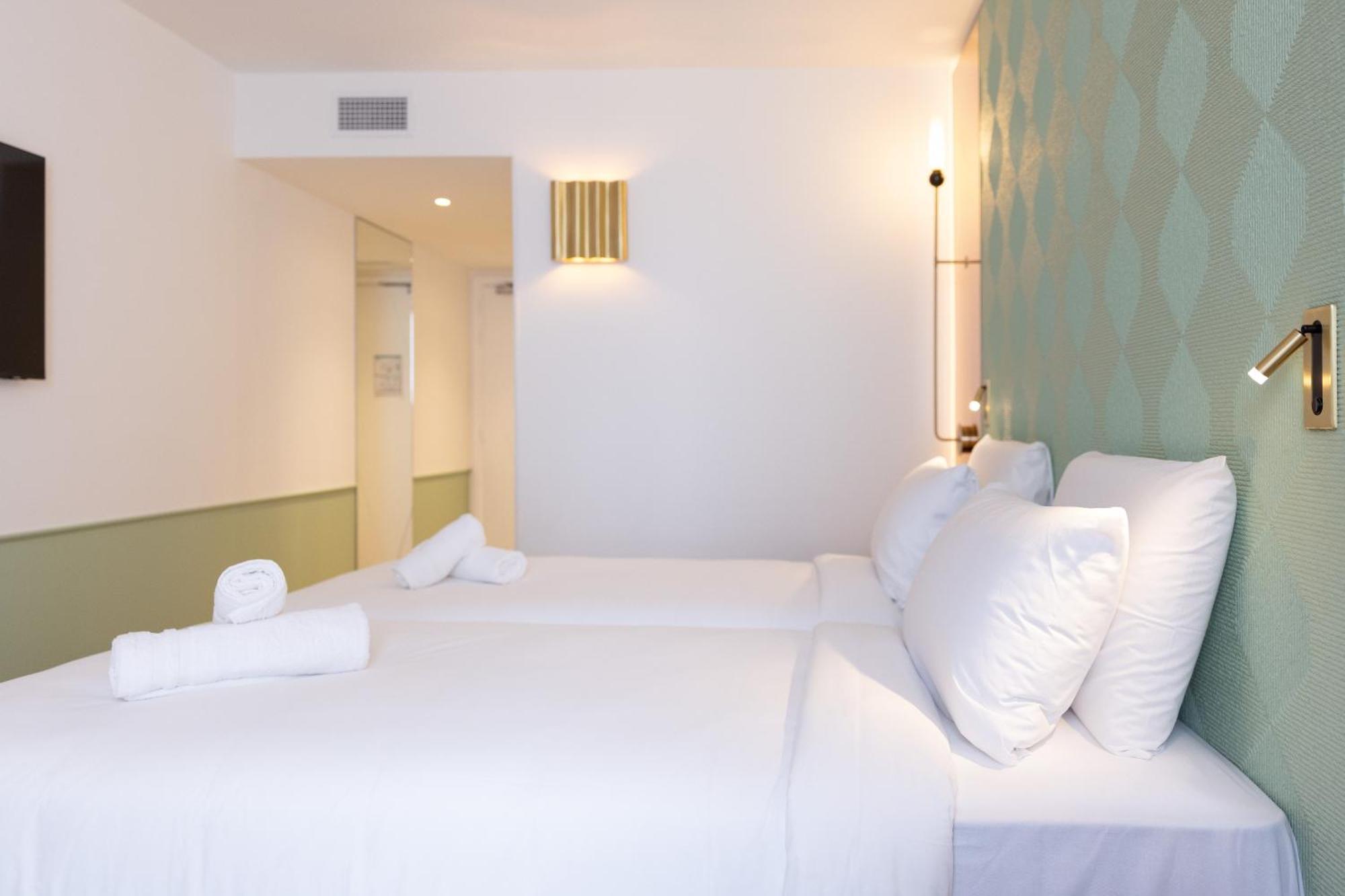 Hotel Kyriad Prestige Paris Asnieres Экстерьер фото